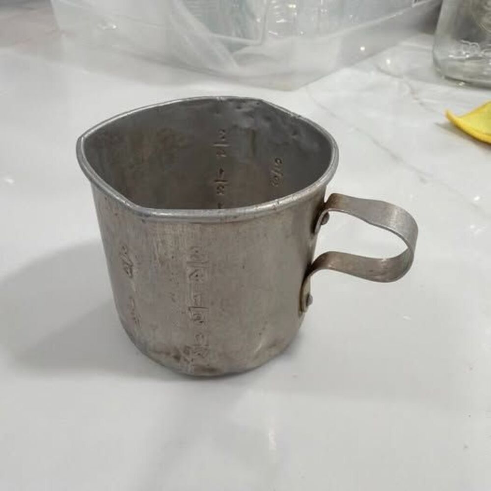 Vintage Tin Measureing Cup